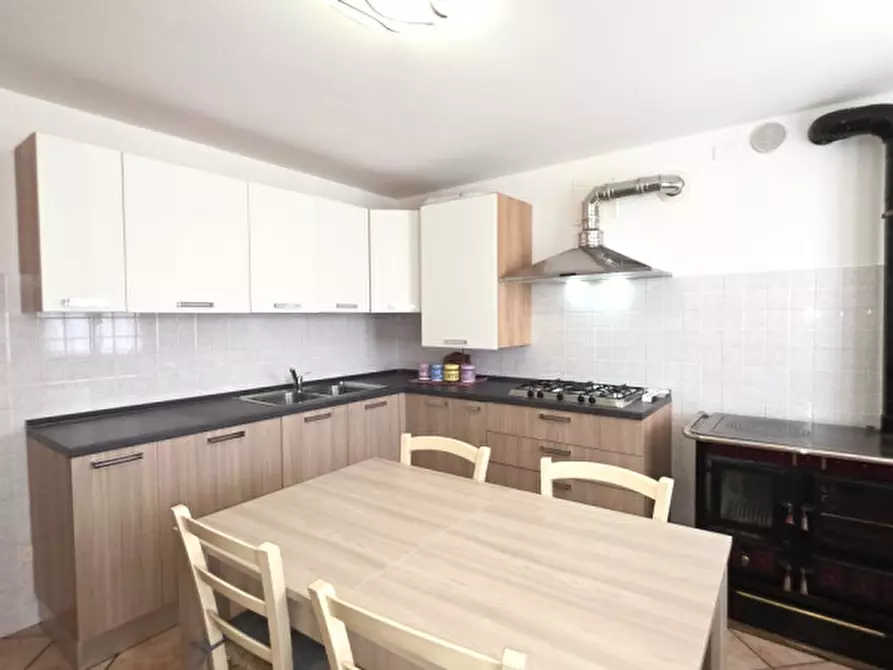 Immagine 17 di Casa bifamiliare in vendita  in via tresto sud a Ospedaletto Euganeo