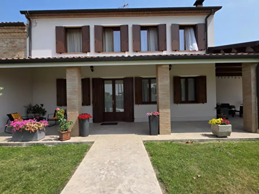 Immagine 33 di Casa bifamiliare in vendita  in via tresto sud a Ospedaletto Euganeo