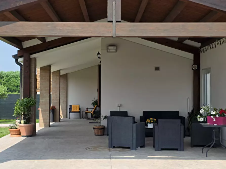 Immagine 36 di Casa bifamiliare in vendita  in via tresto sud a Ospedaletto Euganeo