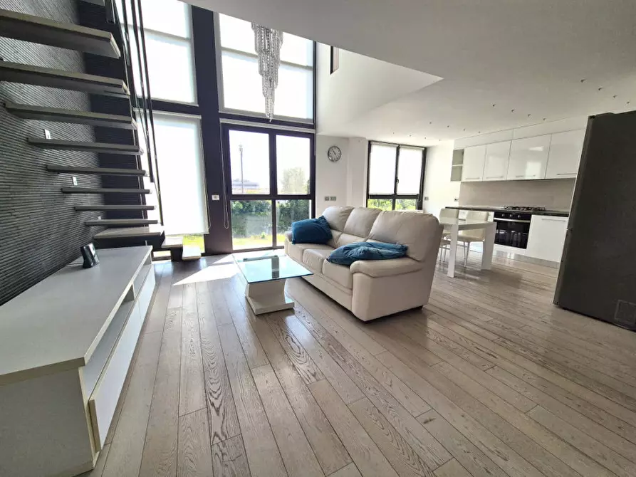 Immagine 1 di Appartamento in affitto  in Via Pompeo Mariani 4 a Milano