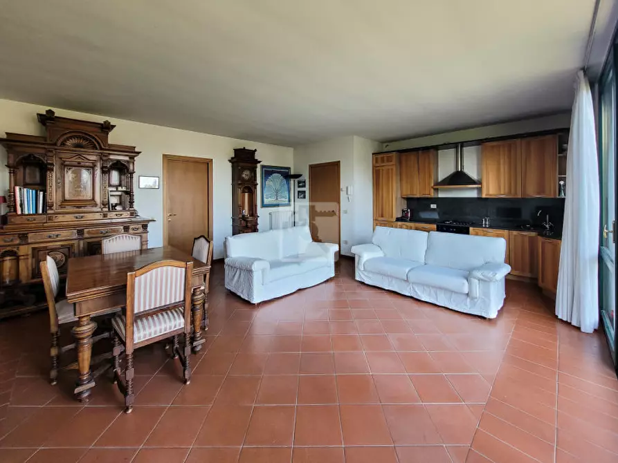 Immagine 5 di Appartamento in vendita  in Via Omodeo a Polpenazze Del Garda