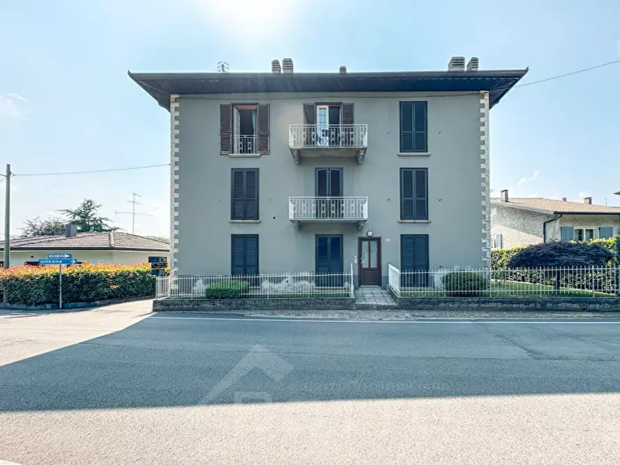 Immagine 3 di Appartamento in vendita  in viale luigi cadorna 44 a Armeno