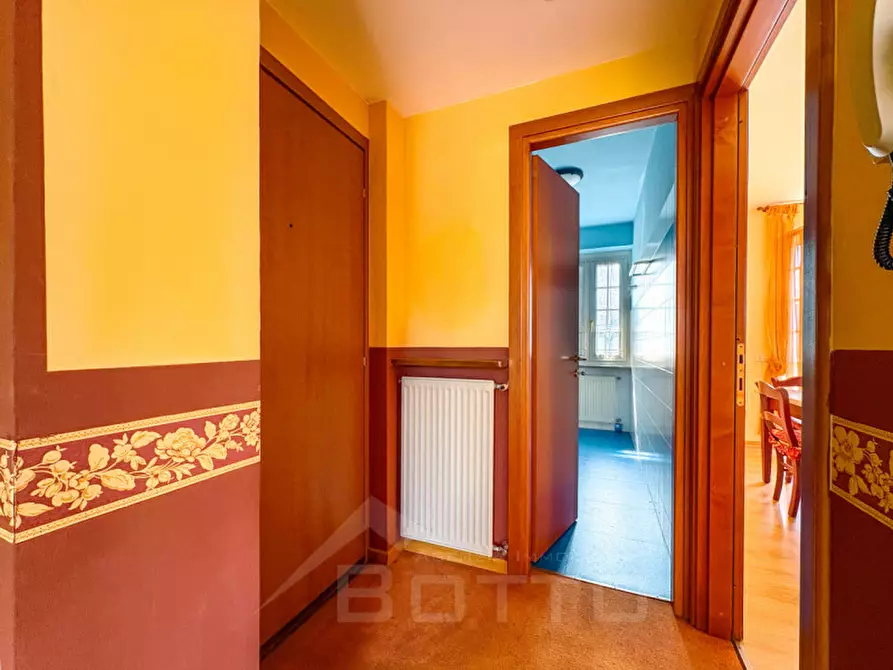 Immagine 4 di Appartamento in vendita  in viale luigi cadorna 44 a Armeno