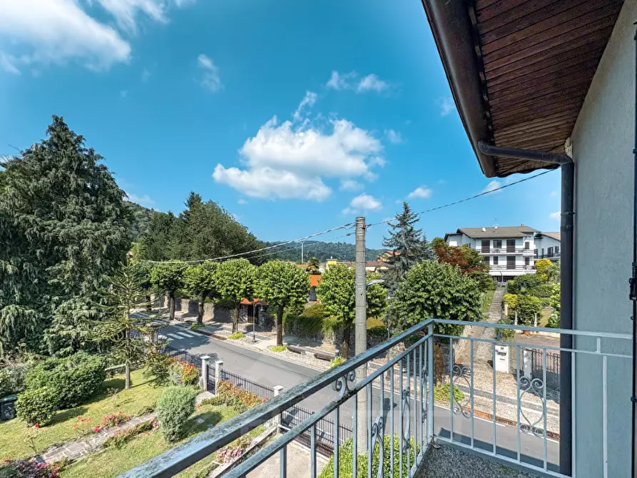 Immagine 20 di Appartamento in vendita  in viale luigi cadorna 44 a Armeno