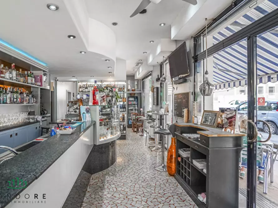 Immagine 3 di Attività commerciale in vendita  in Via Giuseppe Ruggi a Bologna