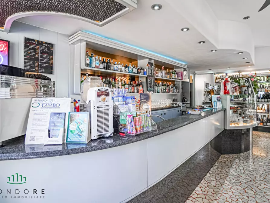 Immagine 4 di Attività commerciale in vendita  in Via Giuseppe Ruggi a Bologna