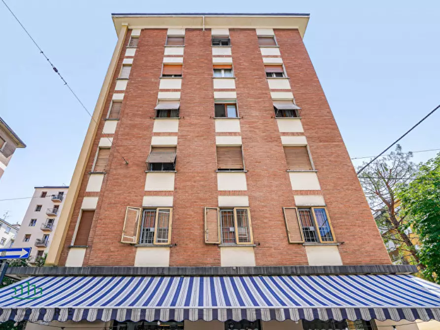 Immagine 5 di Attività commerciale in vendita  in Via Giuseppe Ruggi a Bologna