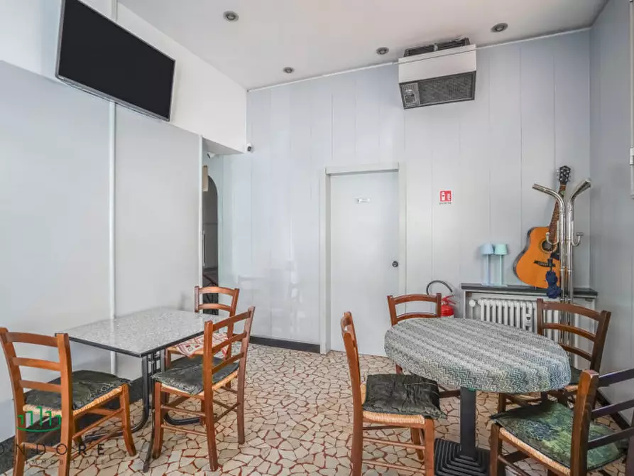 Immagine 12 di Attività commerciale in vendita  in Via Giuseppe Ruggi a Bologna