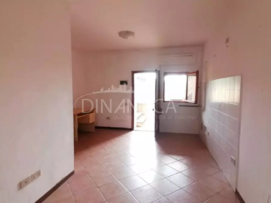 Immagine 32 di Casa trifamiliare in vendita  a Scarlino
