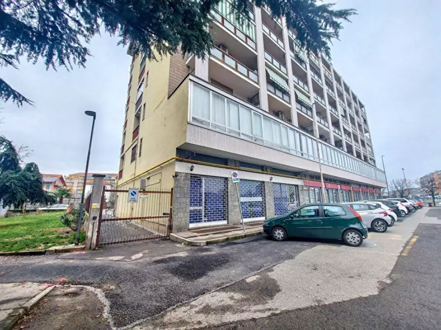 Immagine 15 di Magazzino in vendita  in Via Bolzano, Collegno TO, Italia a Collegno