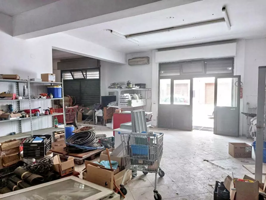 Immagine 2 di Negozio in vendita  in Via Ernesto Cianciolo, 98145 Messina ME, Italia a Messina