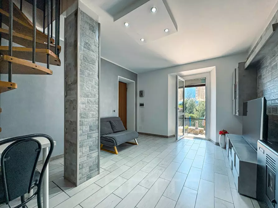 Immagine 5 di Casa indipendente in vendita  in Via Quarantadue Martiri a Verbania