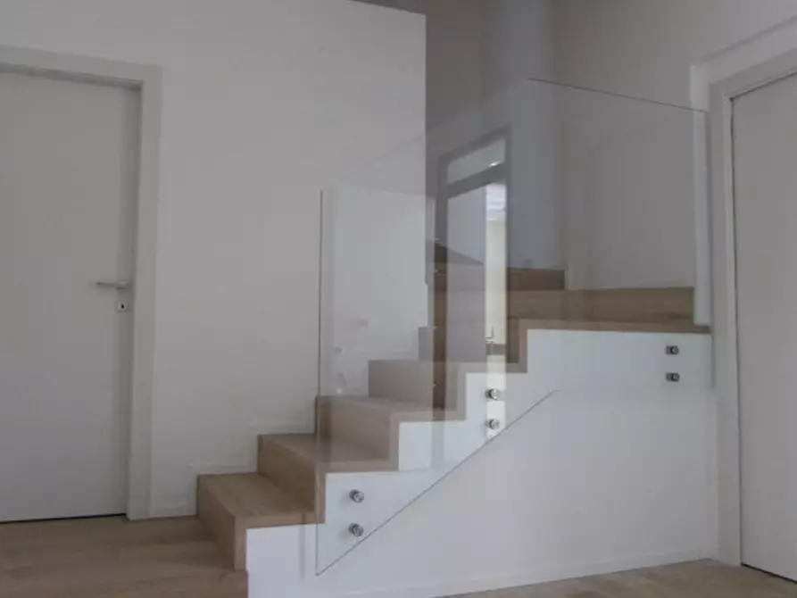 Immagine 3 di Villetta a schiera in vendita  a Camisano Vicentino