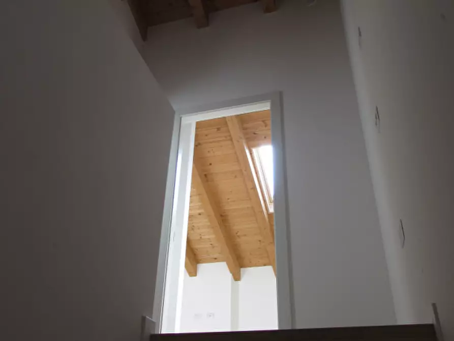 Immagine 17 di Villetta a schiera in vendita  a Camisano Vicentino