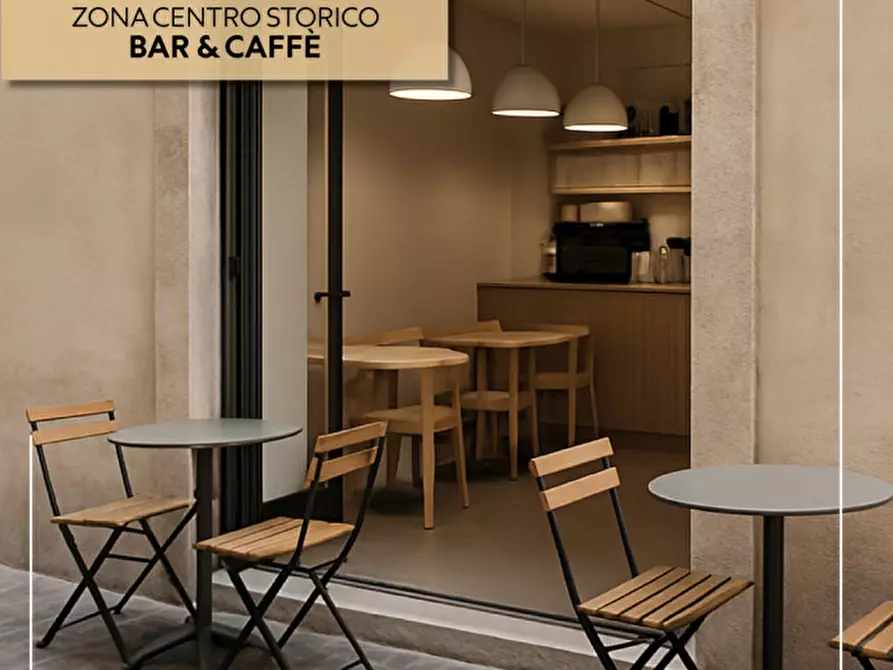 Immagine 1 di Attività commerciale in vendita  a Trento