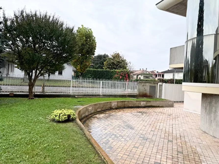 Immagine 2 di Villa in vendita  a Saccolongo