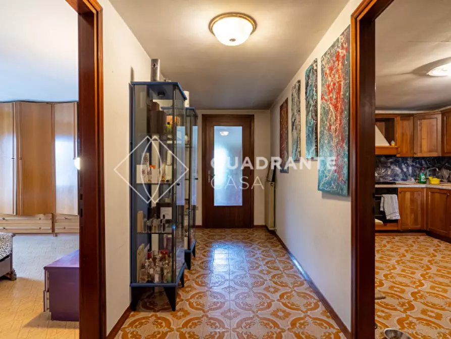 Immagine 3 di Attività commerciale in vendita  in via Fossona a Cervarese Santa Croce