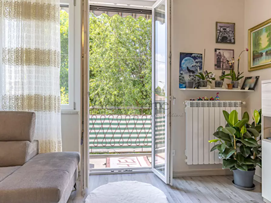 Immagine 7 di Appartamento in vendita  in Via Risorgimento a Tavernerio