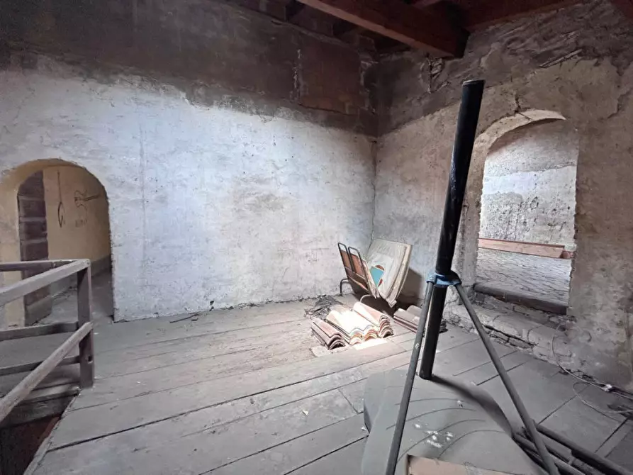 Immagine 21 di Rustico / casale in vendita  in Via Ponte a Pescantina