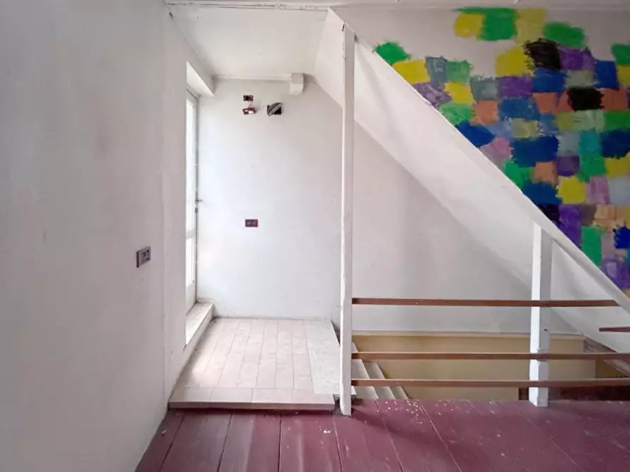 Immagine 24 di Rustico / casale in vendita  in Via Ponte a Pescantina