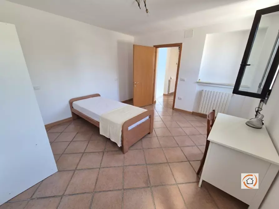 Immagine 1 di Camera in affitto  in via ii giugno 63 a Legnaro