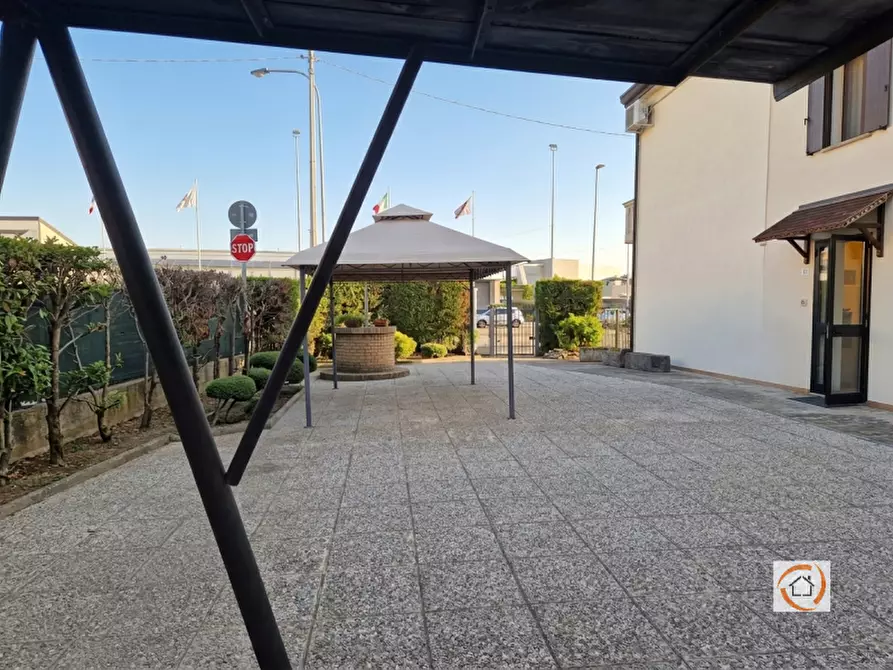 Immagine 6 di Camera in affitto  in via ii giugno 63 a Legnaro