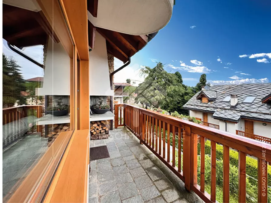 Immagine 8 di Appartamento in vendita  in Via Marchisera, 1 a Roana