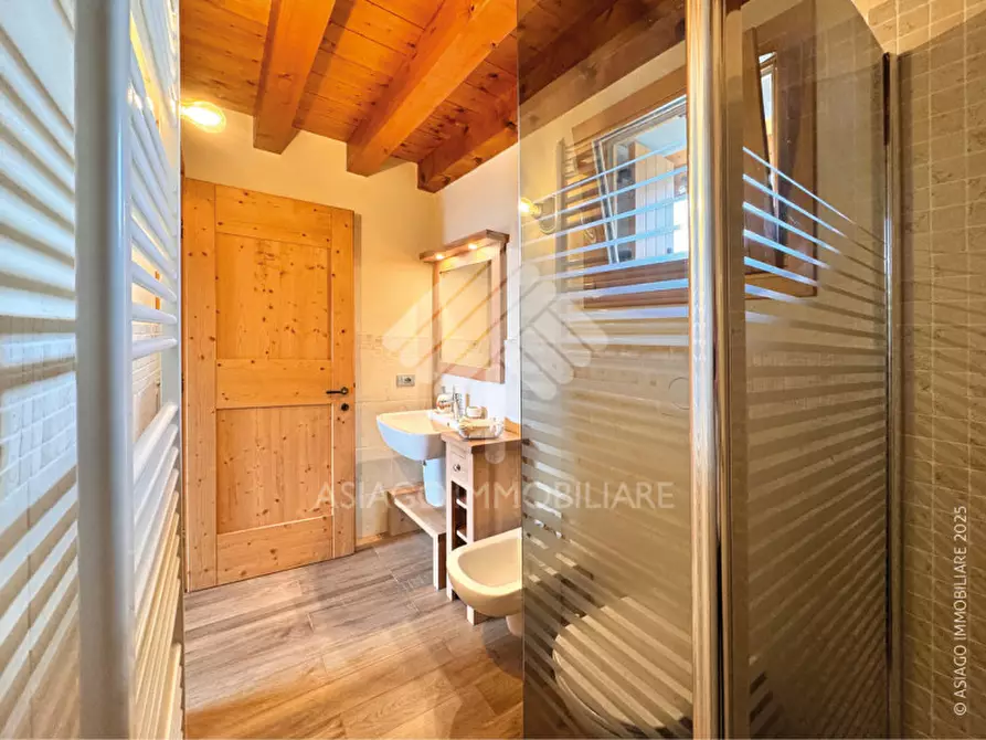 Immagine 21 di Appartamento in vendita  in Via Marchisera, 1 a Roana