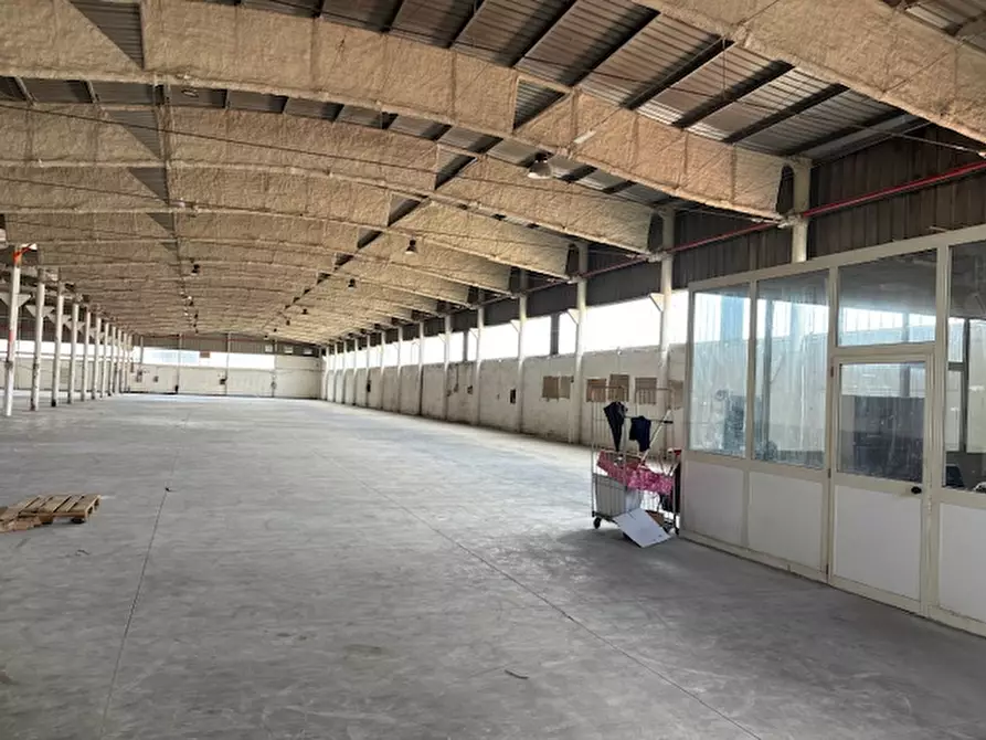 Immagine 5 di Capannone industriale in affitto  in Via Monte D'Oro a Pomezia