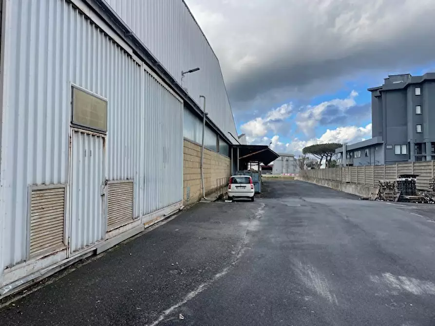 Immagine 15 di Capannone industriale in affitto  in Via Monte D'Oro a Pomezia