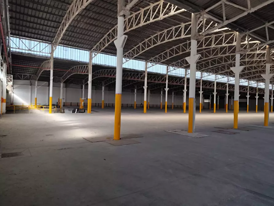 Immagine 14 di Capannone industriale in affitto  in Via Monte D'Oro a Pomezia