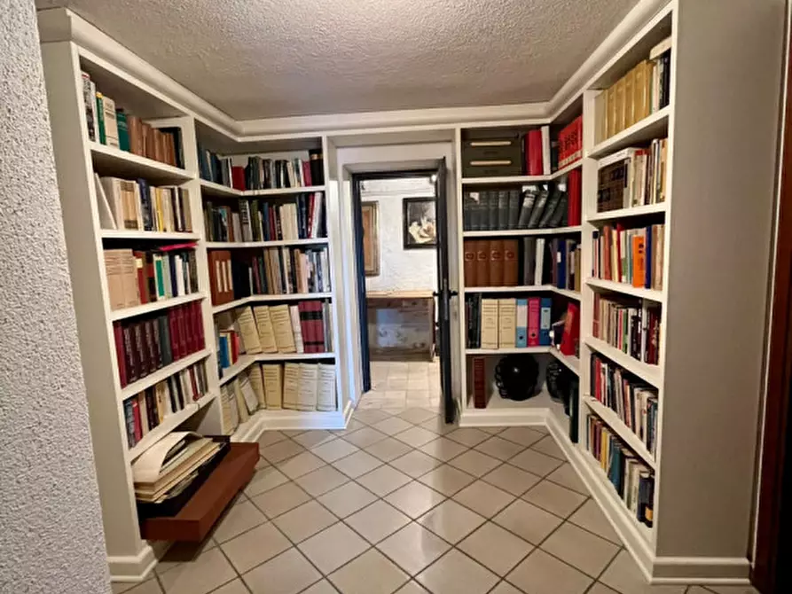 Immagine 9 di Villa in vendita  in Via Regianzane a Galzignano Terme