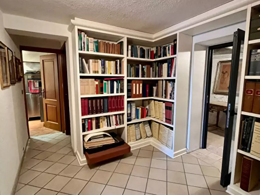 Immagine 10 di Villa in vendita  in Via Regianzane a Galzignano Terme