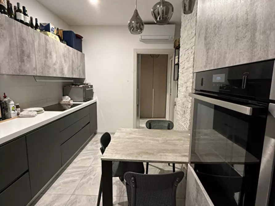 Immagine 4 di Appartamento in vendita  in Via Luigi Pellizzo a Padova