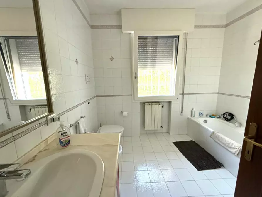 Immagine 12 di Casa bifamiliare in vendita  in Via Nino Springolo a Treviso