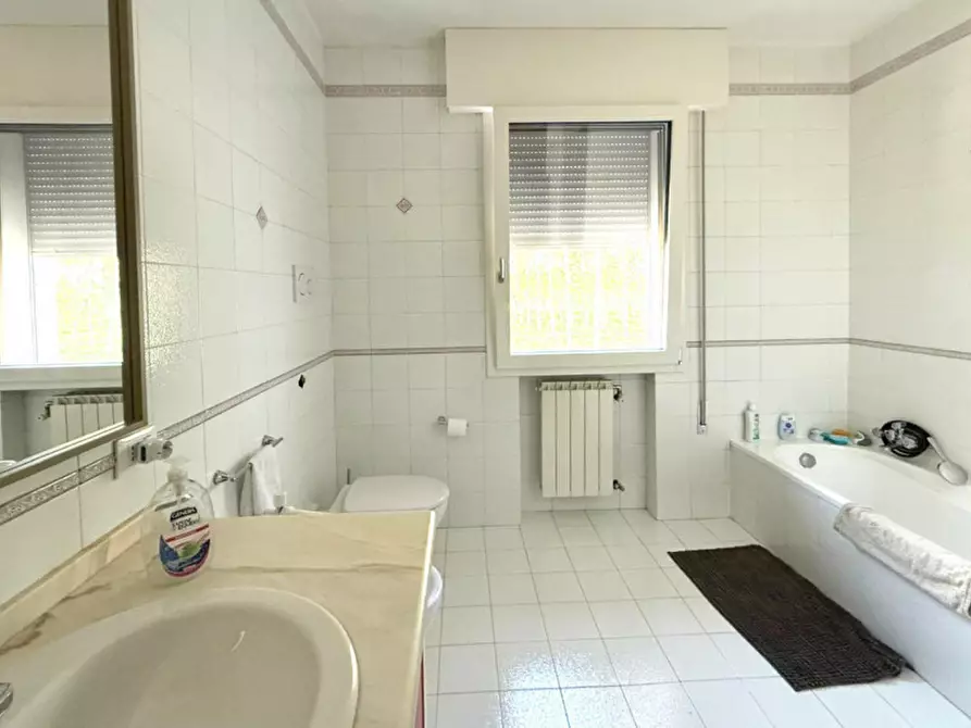 Immagine 13 di Casa bifamiliare in vendita  in Via Nino Springolo a Treviso