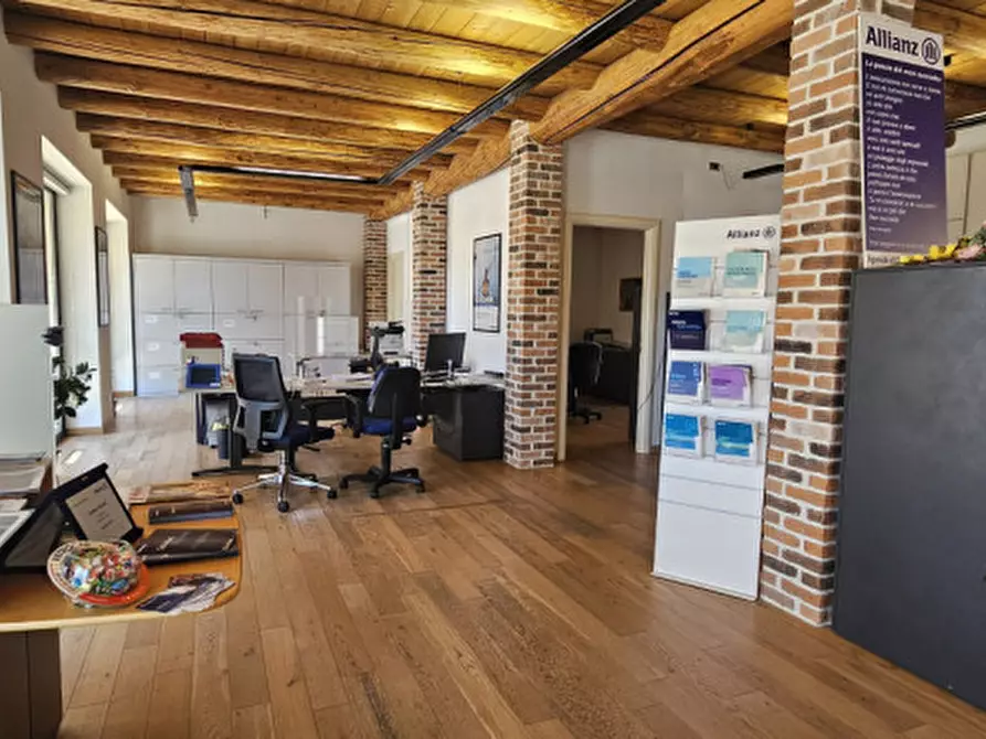 Immagine 17 di Ufficio in vendita  in Via Roma 14 a Montecchia Di Crosara