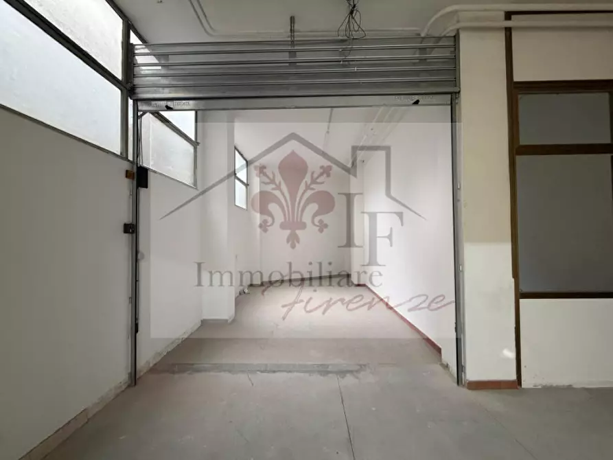 Immagine 2 di Posto auto in vendita  in Via Alessandro Allori a Firenze