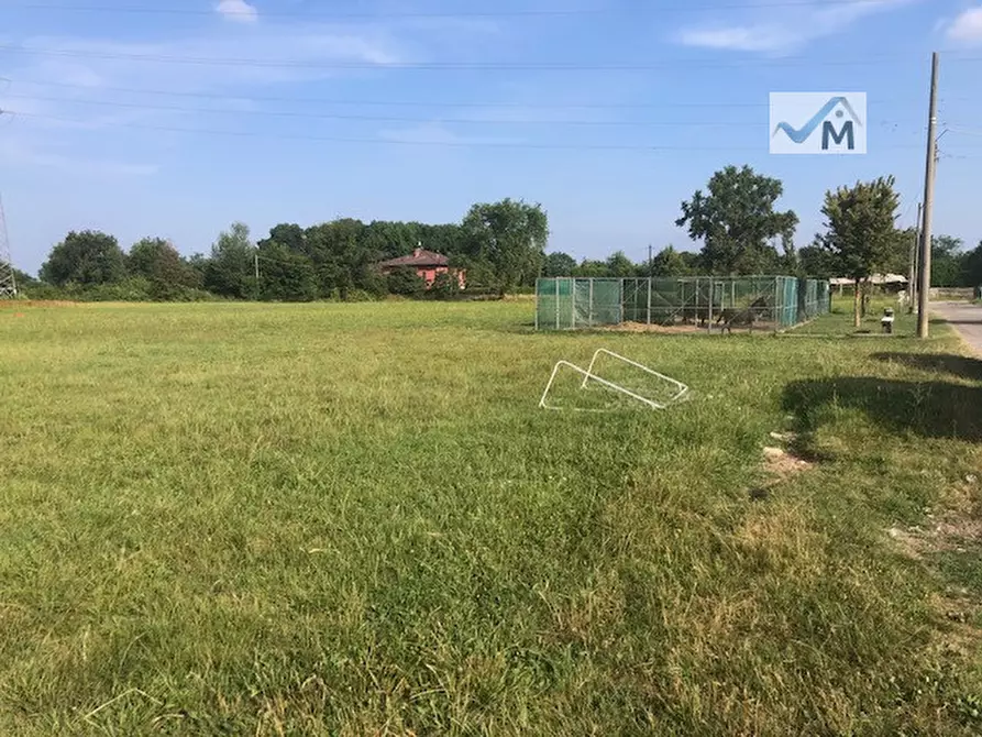 Immagine 5 di Terreno in vendita  in VIA PER AROSIO a Mariano Comense