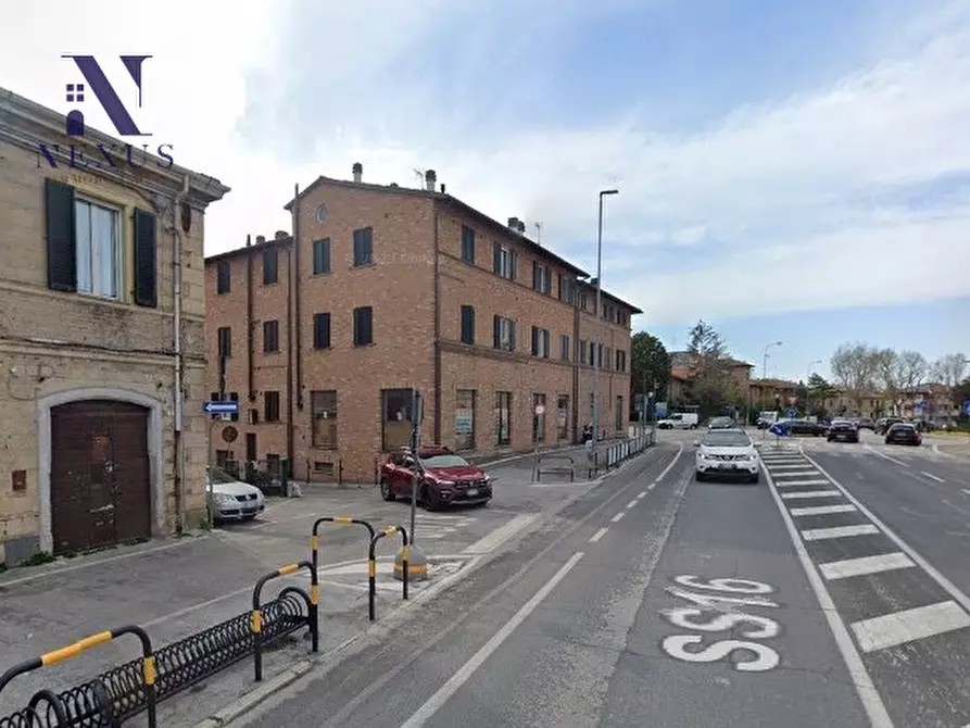 Immagine 1 di Laboratorio in vendita  in Via Montevecchio 2 a Fano