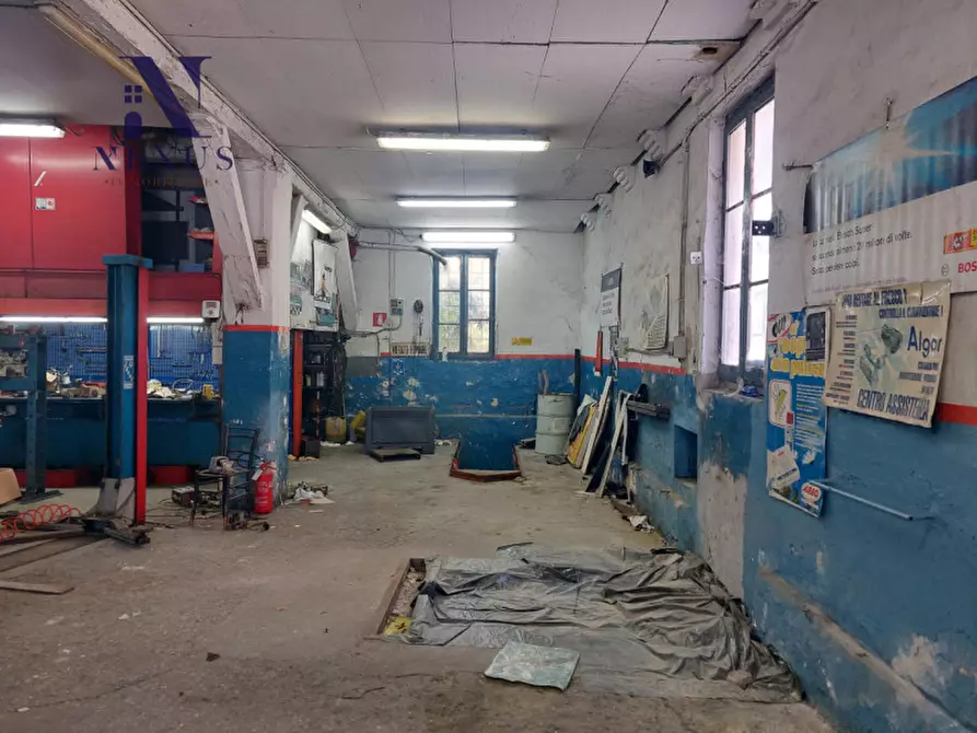 Immagine 5 di Laboratorio in vendita  in Via Montevecchio 2 a Fano