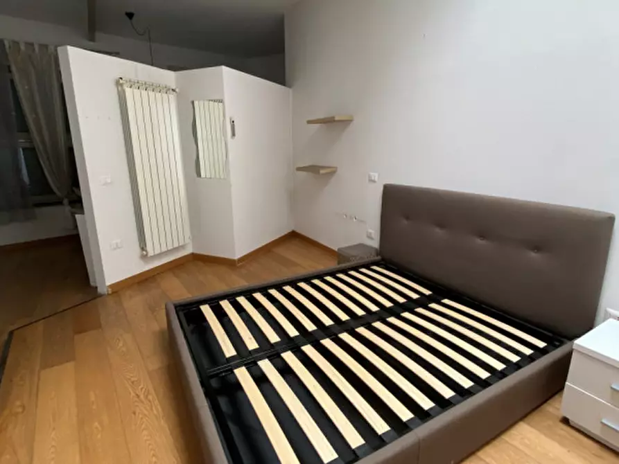 Immagine 10 di Loft/Open space in vendita  in Via Terni, 12 a Torino