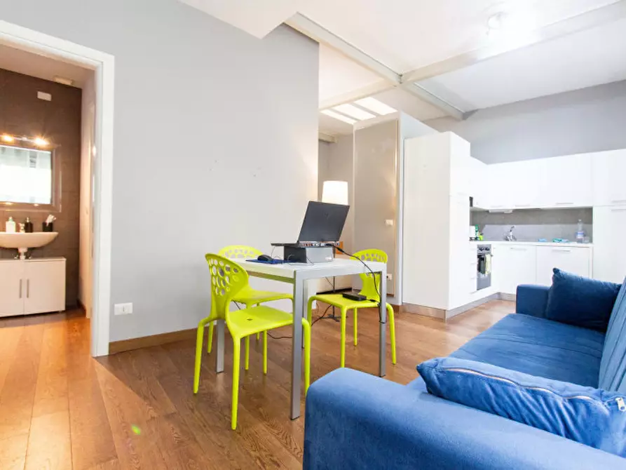 Immagine 17 di Loft/Open space in vendita  in Via Terni, 12 a Torino