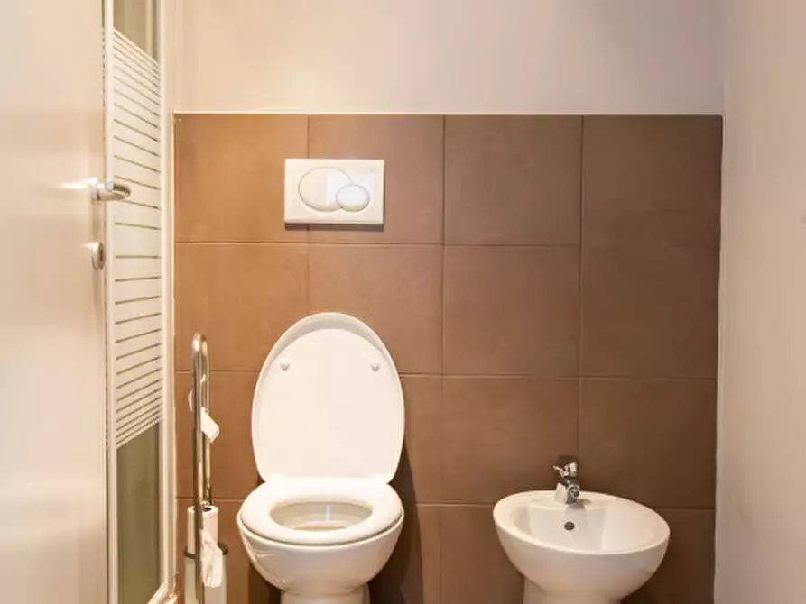 Immagine 20 di Loft/Open space in vendita  in Via Terni, 12 a Torino