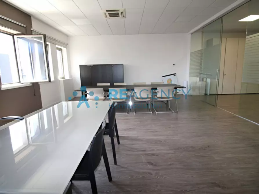 Immagine 4 di Ufficio in vendita  in Via Monte Pasubio a Zanè