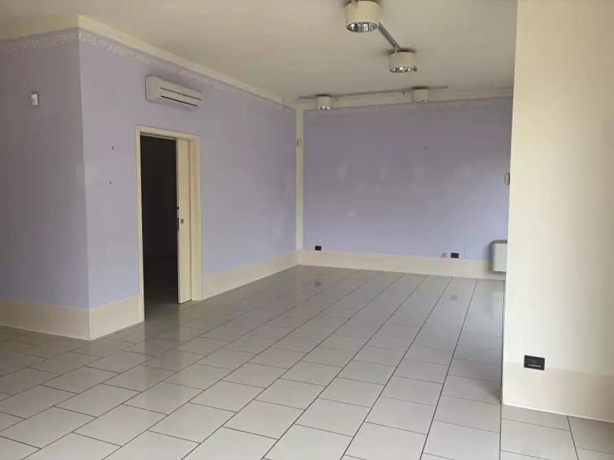 Immagine 5 di Negozio in affitto  in VIA IV NOVEMBRE a Mestrino