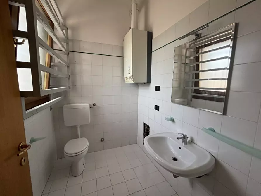 Immagine 10 di Negozio in affitto  in VIA IV NOVEMBRE a Mestrino