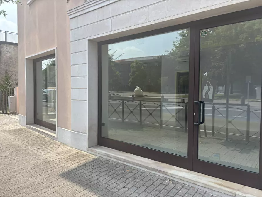 Immagine 12 di Negozio in affitto  in VIA IV NOVEMBRE a Mestrino