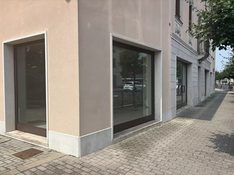 Immagine 13 di Negozio in affitto  in VIA IV NOVEMBRE a Mestrino