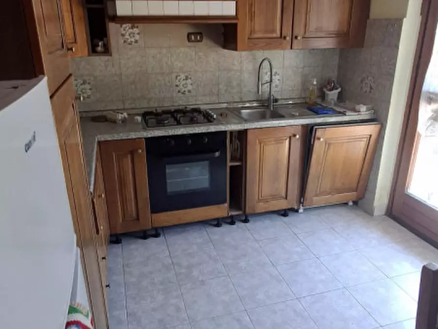 Immagine 10 di Villa in vendita  in Via Giotto a Castano Primo